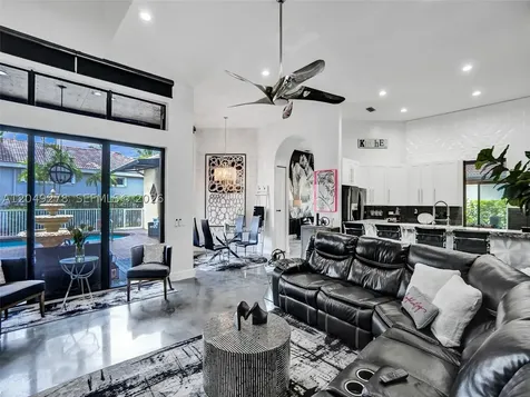 303 NW 119th Drive Coral Springs FL 33071