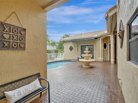 303 NW 119th Drive Coral Springs FL 33071