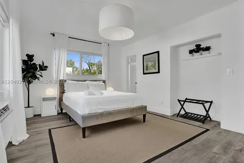 1440 16th Street Miami Beach FL 33139