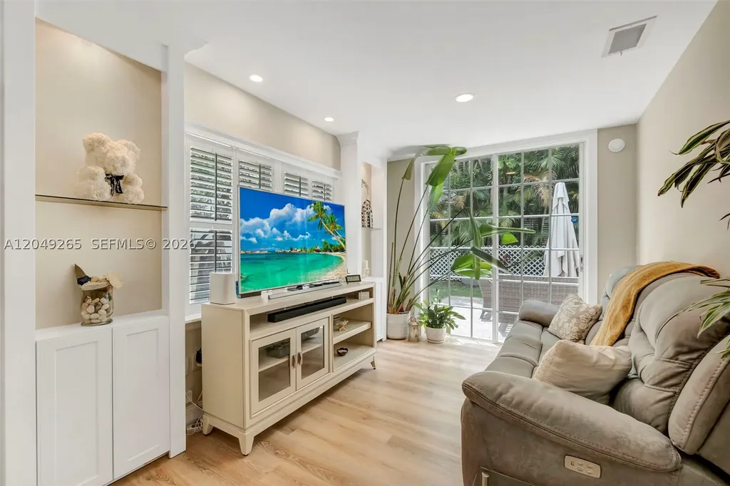 11718 NW 1st Street Coral Springs FL 33071