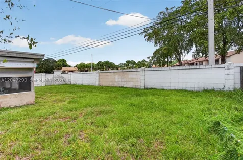 7931 SW 3rd Street North Lauderdale FL 33068