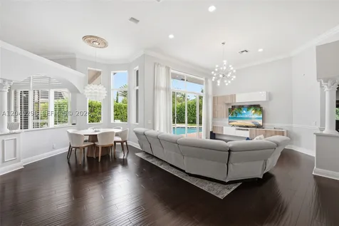 2542 Eagle Run Drive Weston FL 33327