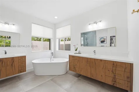 2542 Eagle Run Drive Weston FL 33327