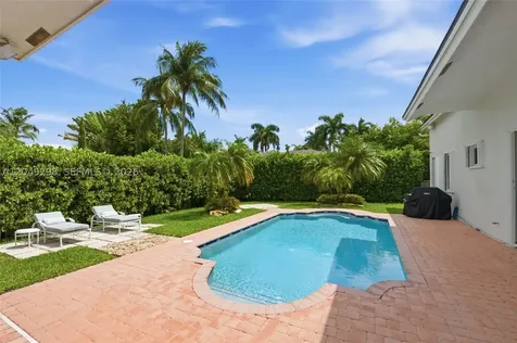2542 Eagle Run Drive Weston FL 33327