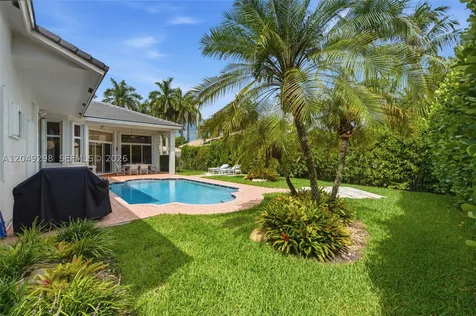 2542 Eagle Run Drive Weston FL 33327