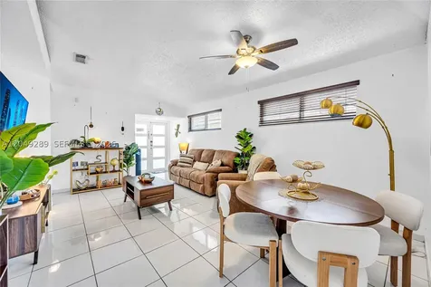 7256 W 34th Lane Hialeah FL 33018