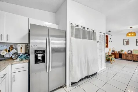 7256 W 34th Lane Hialeah FL 33018