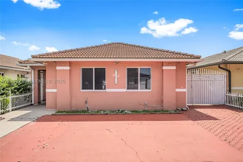 7256 W 34th Lane Hialeah FL 33018