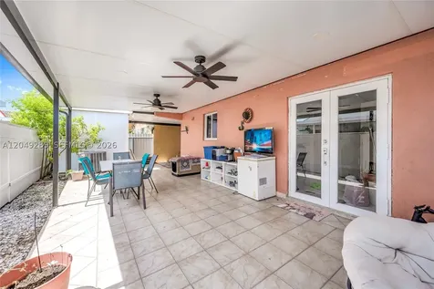 7256 W 34th Lane Hialeah FL 33018