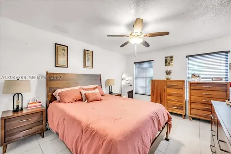 7256 W 34th Lane Hialeah FL 33018