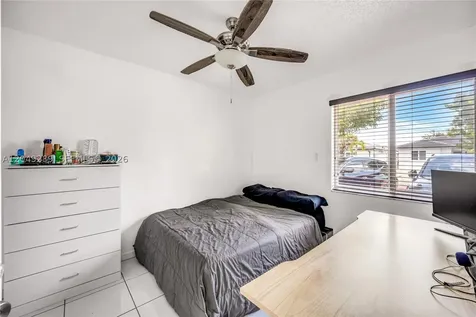 7256 W 34th Lane Hialeah FL 33018