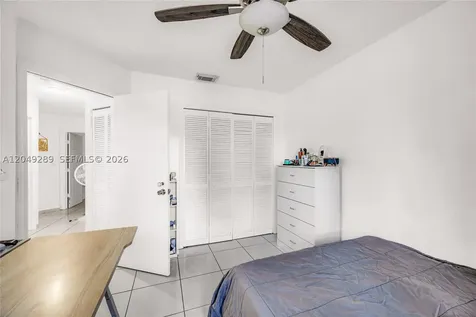 7256 W 34th Lane Hialeah FL 33018