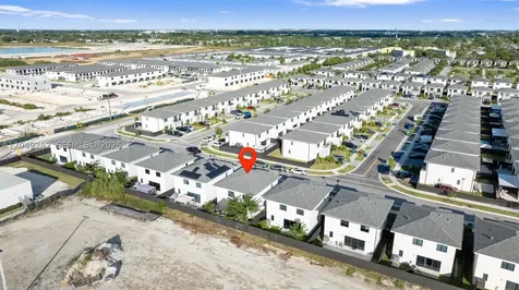 275 NW 13th Place Florida City FL 33034