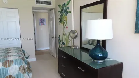 5701 Collins Avenue Miami Beach FL 33140