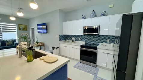 937 NE 35th Avenue Homestead FL 33033