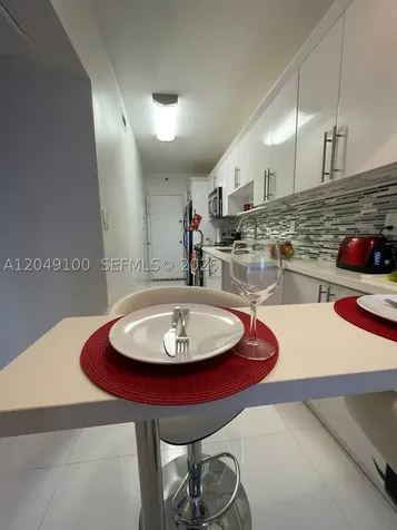 100 Lincoln Road Miami Beach FL 33139
