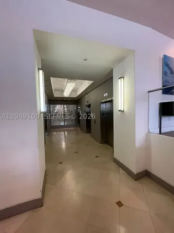 100 Lincoln Road Miami Beach FL 33139
