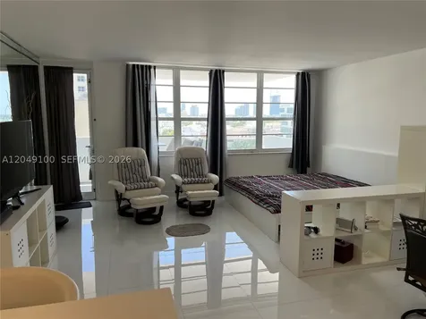 100 Lincoln Road Miami Beach FL 33139