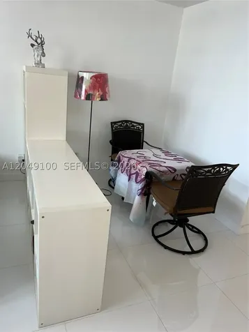 100 Lincoln Road Miami Beach FL 33139