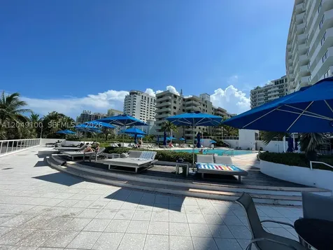 100 Lincoln Road Miami Beach FL 33139
