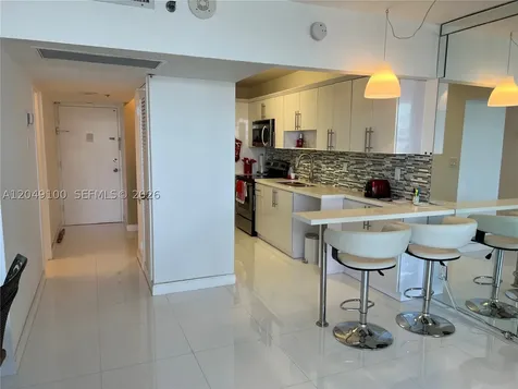 100 Lincoln Road Miami Beach FL 33139