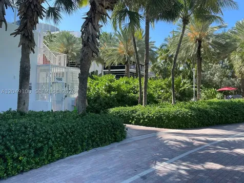100 Lincoln Road Miami Beach FL 33139