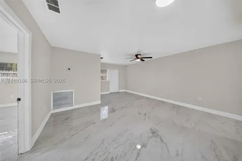 3856 NW 207th St Road Miami Gardens FL 33055