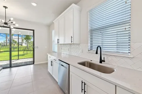 4470 Waterside Drive Oakland Park FL 33309