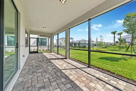 4470 Waterside Drive Oakland Park FL 33309