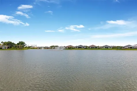 4470 Waterside Drive Oakland Park FL 33309