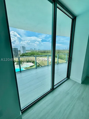 2411 Laguna Circle North Miami FL 33181