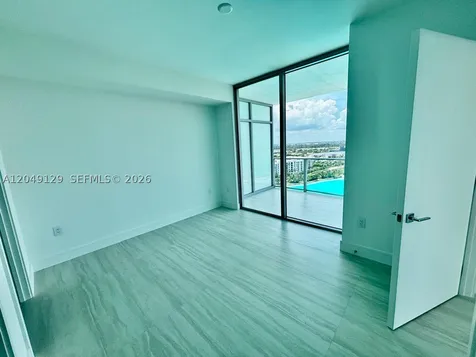 2411 Laguna Circle North Miami FL 33181