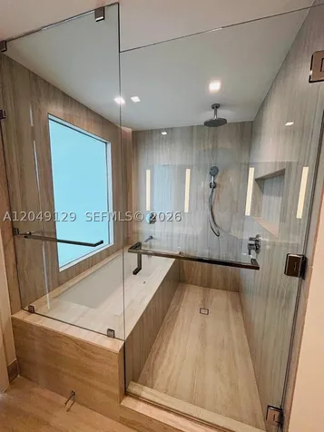 2411 Laguna Circle North Miami FL 33181