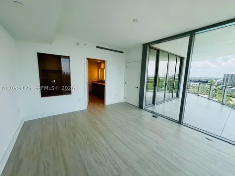 2411 Laguna Circle North Miami FL 33181