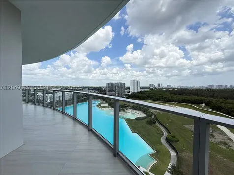 2411 Laguna Circle North Miami FL 33181