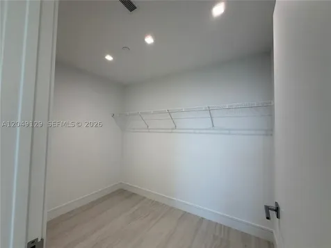 2411 Laguna Circle North Miami FL 33181