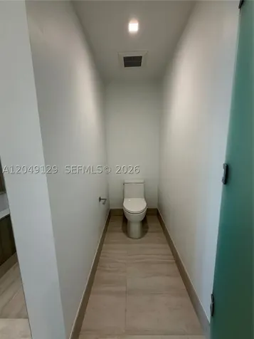 2411 Laguna Circle North Miami FL 33181