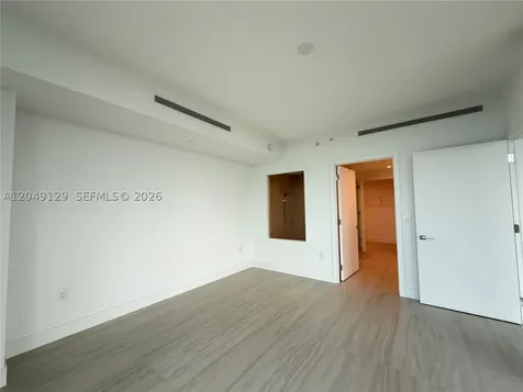 2411 Laguna Circle North Miami FL 33181