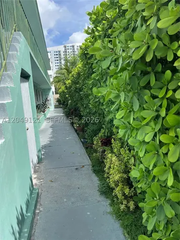 469 SW 3rd Street Miami FL 33130