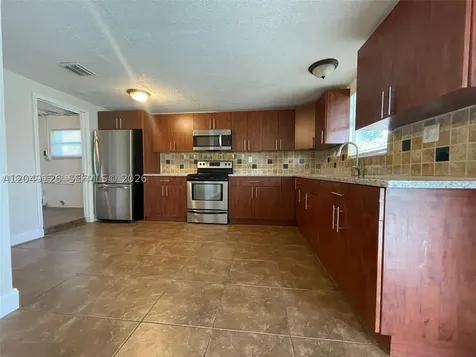 4160 SW 36th Street West Park FL 33023