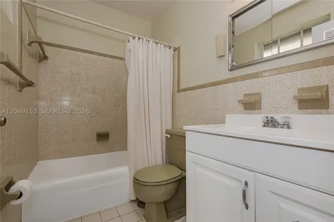 292 W 39th Place Hialeah FL 33012