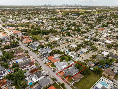 292 W 39th Place Hialeah FL 33012