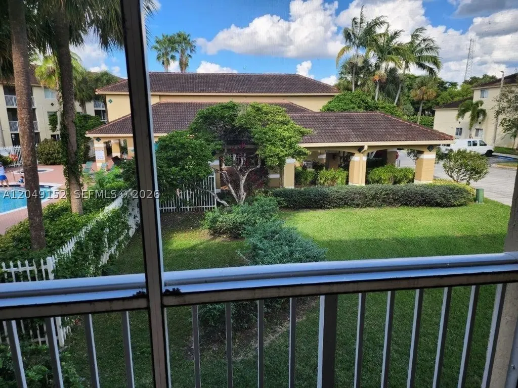 460 S Park Hollywood FL 33021
