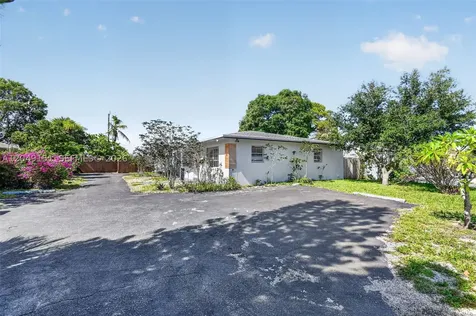 824 Bayberry Drive Lake Park FL 33403