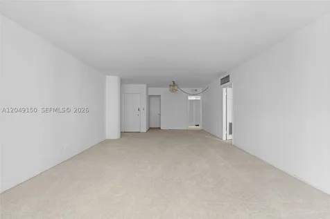 5005 Collins Avenue Miami Beach FL 33140