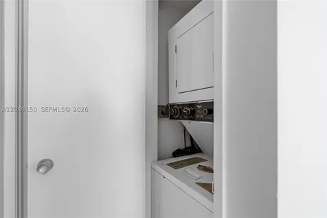 5005 Collins Avenue Miami Beach FL 33140