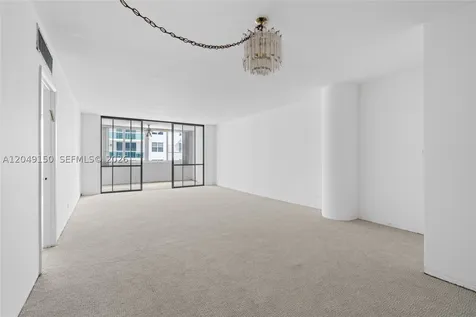 5005 Collins Avenue Miami Beach FL 33140