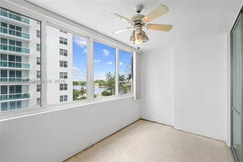 5005 Collins Avenue Miami Beach FL 33140