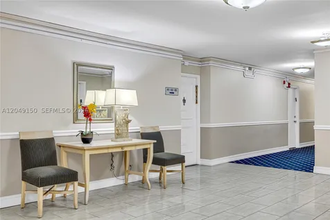 5005 Collins Avenue Miami Beach FL 33140