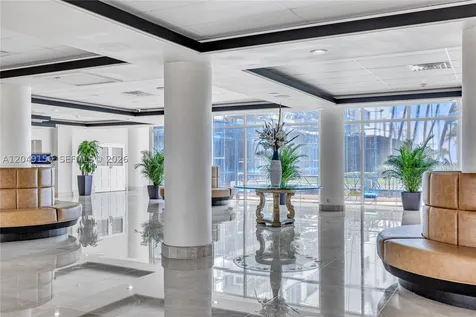 5005 Collins Avenue Miami Beach FL 33140